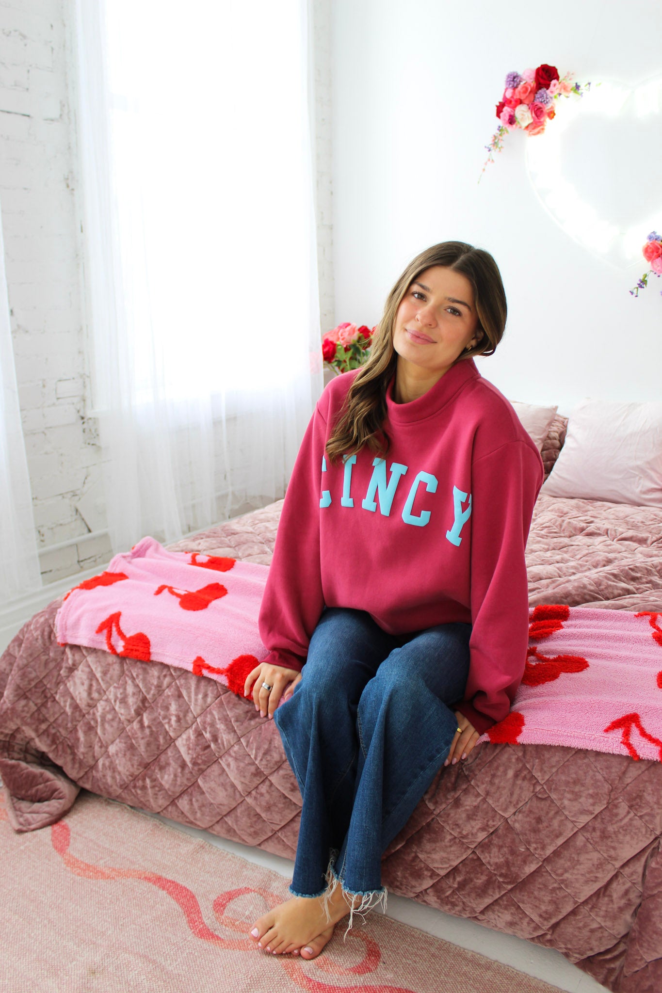 CINCY Mockneck - Dark Cherry/Bright Blue