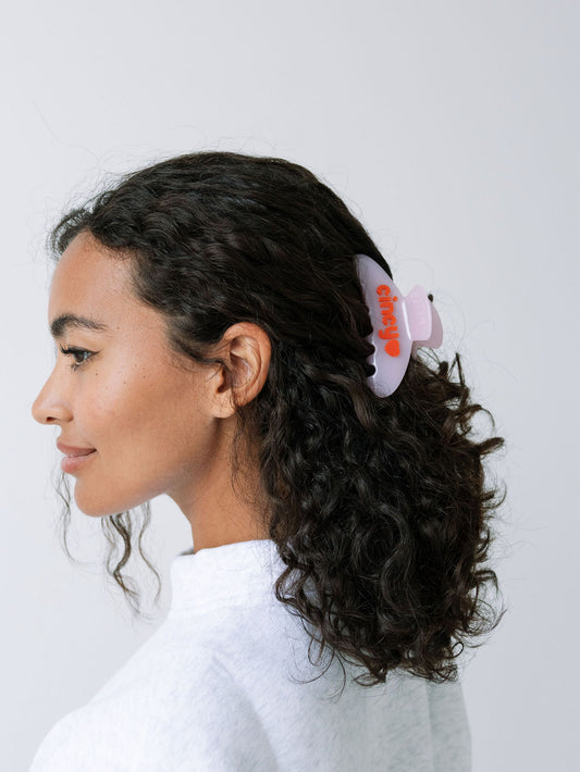 Cincy Strawberry Milk Hair Claw